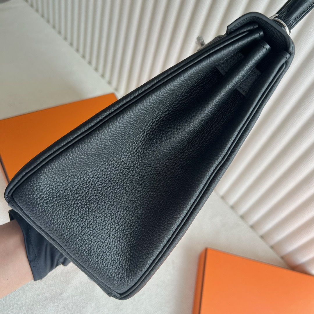 愛馬仕新加坡專賣店 Hermès Kelly 28 Togo 顏色CK89 Nior黑色銀色五金