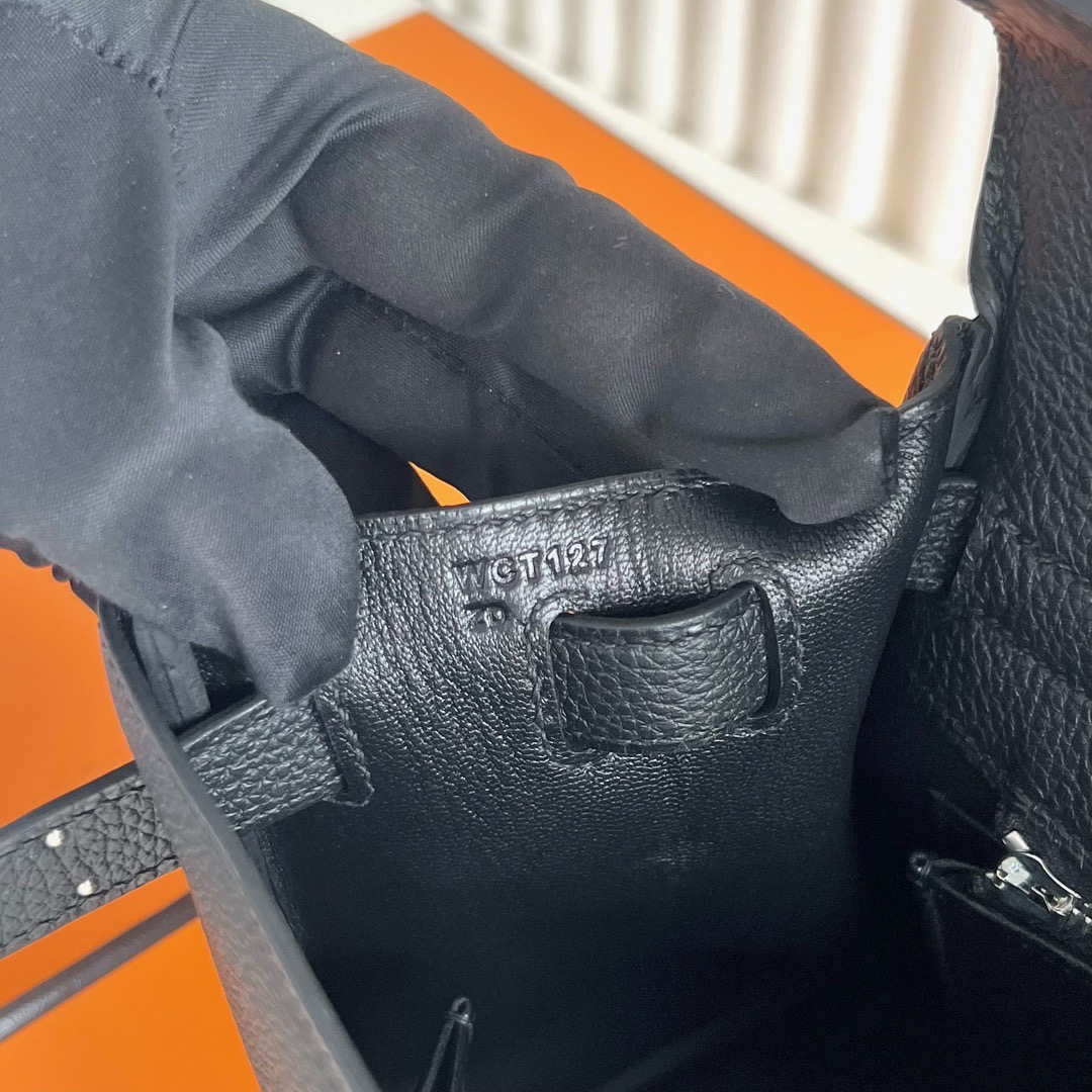 愛馬仕新加坡專賣店 Hermès Kelly 28 Togo 顏色CK89 Nior黑色銀色五金