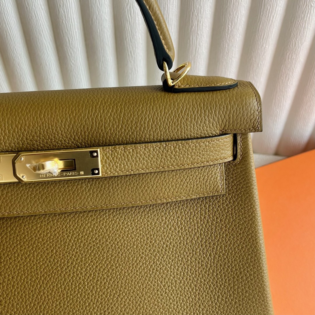 愛馬仕馬來西亞專賣店 Hermès Kelly 28cm Togo Leather 顏色U8 Bronze金銅色-Qatar Kuwait Hermes Birkin Kelly Lindy bag 愛馬仕馬來西亞專賣店 Hermès Kelly 28cm Togo Leather 顏色U8 Bronze金銅色