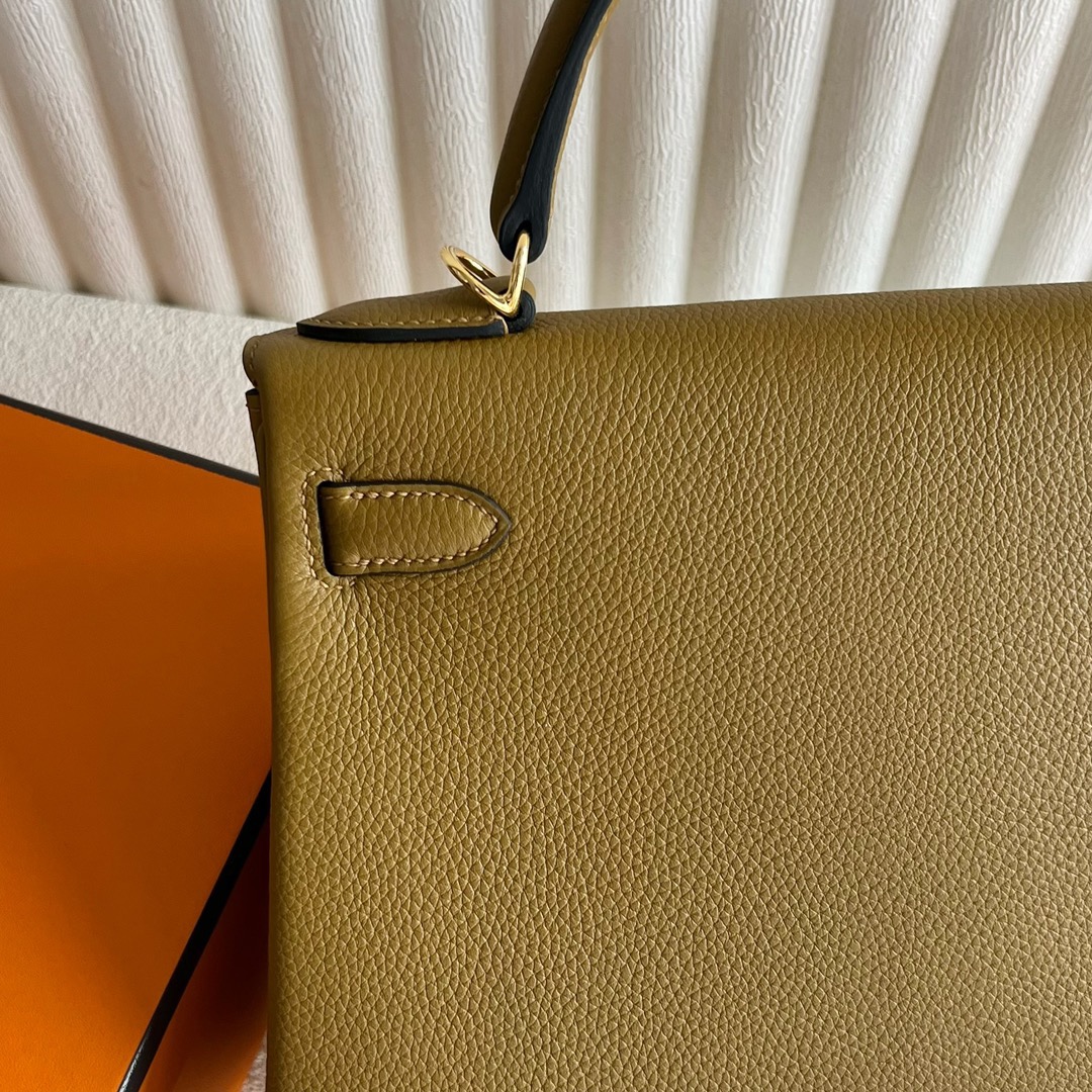 愛馬仕馬來西亞專賣店 Hermès Kelly 28cm Togo Leather 顏色U8 Bronze金銅色-Qatar Kuwait Hermes Birkin Kelly Lindy bag 愛馬仕馬來西亞專賣店 Hermès Kelly 28cm Togo Leather 顏色U8 Bronze金銅色