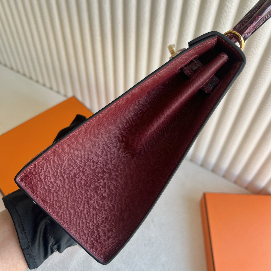愛馬仕包包印尼旗艦店 Hermès Kelly 25 Touch亮面尼祿鱷魚愛馬仕紅/波爾多酒紅金色五金
