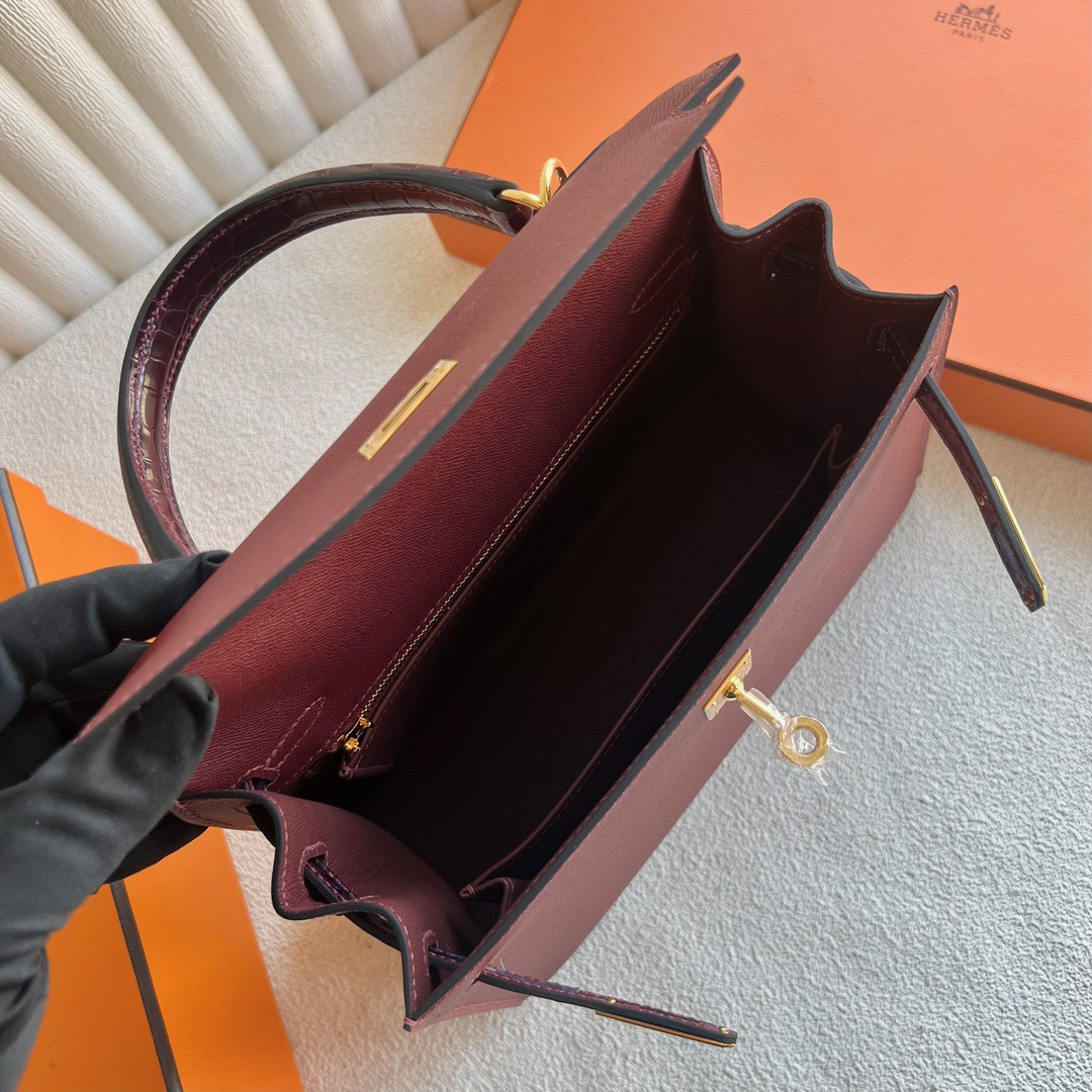 愛馬仕包包印尼旗艦店 Hermès Kelly 25 Touch亮面尼祿鱷魚愛馬仕紅/波爾多酒紅金色五金