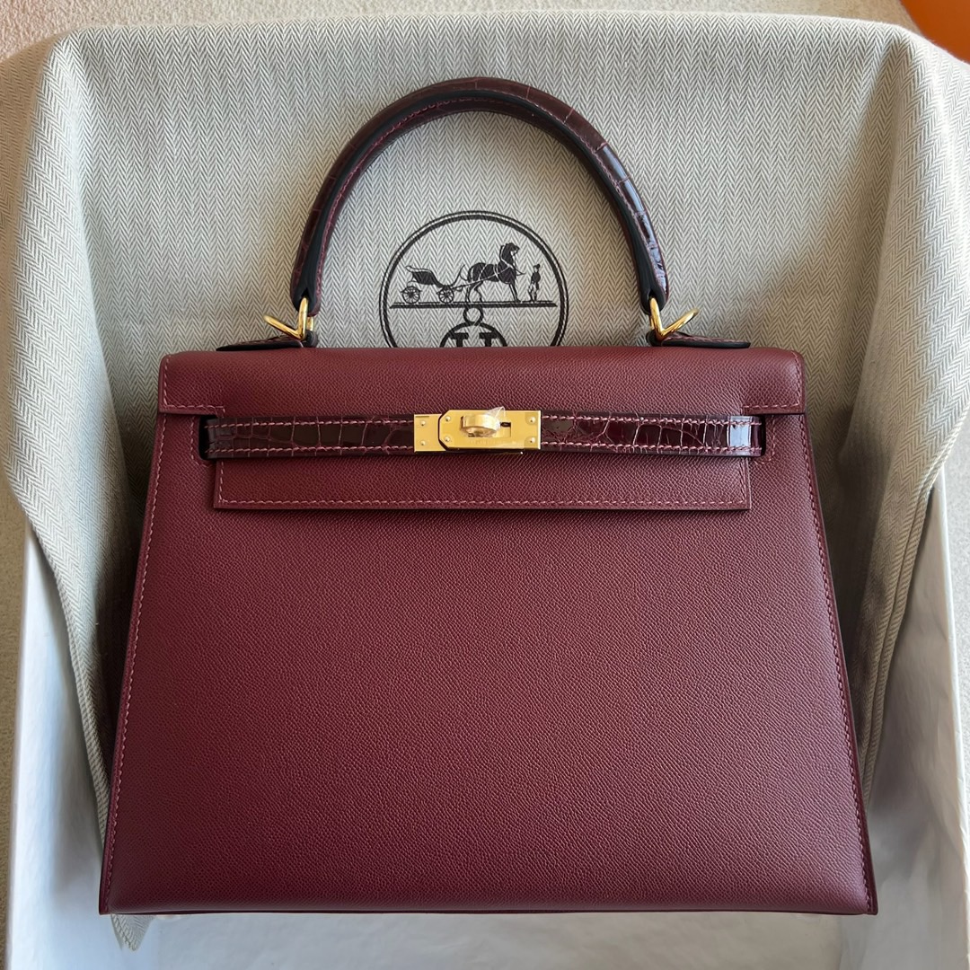 愛馬仕包包印尼旗艦店 Hermès Kelly 25 Touch亮面尼祿鱷魚愛馬仕紅/波爾多酒紅金色五金