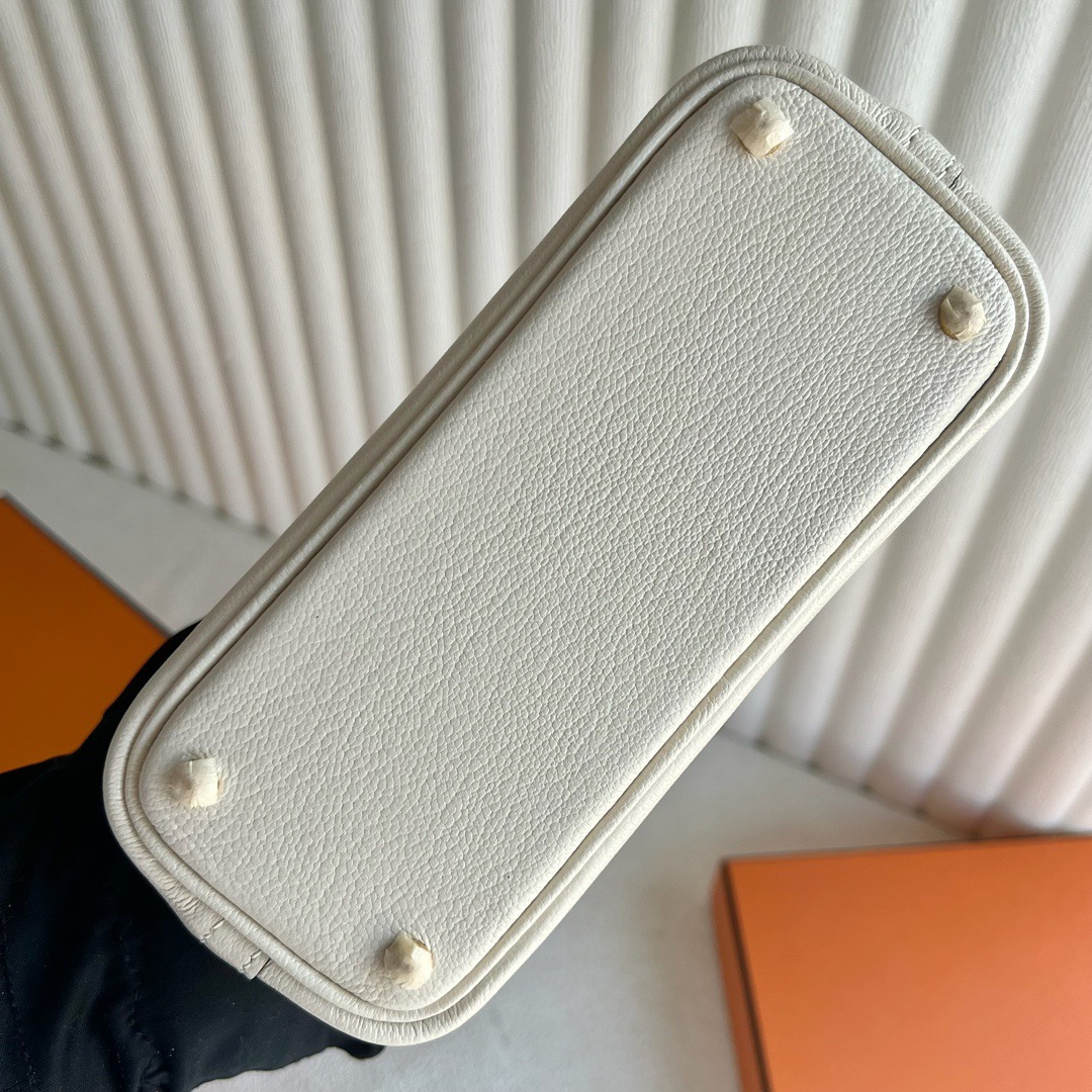 愛馬仕包包旗艦店Hermès Mini Bolide 20 山羊皮顏色I2 Nata 奶油白金色五金