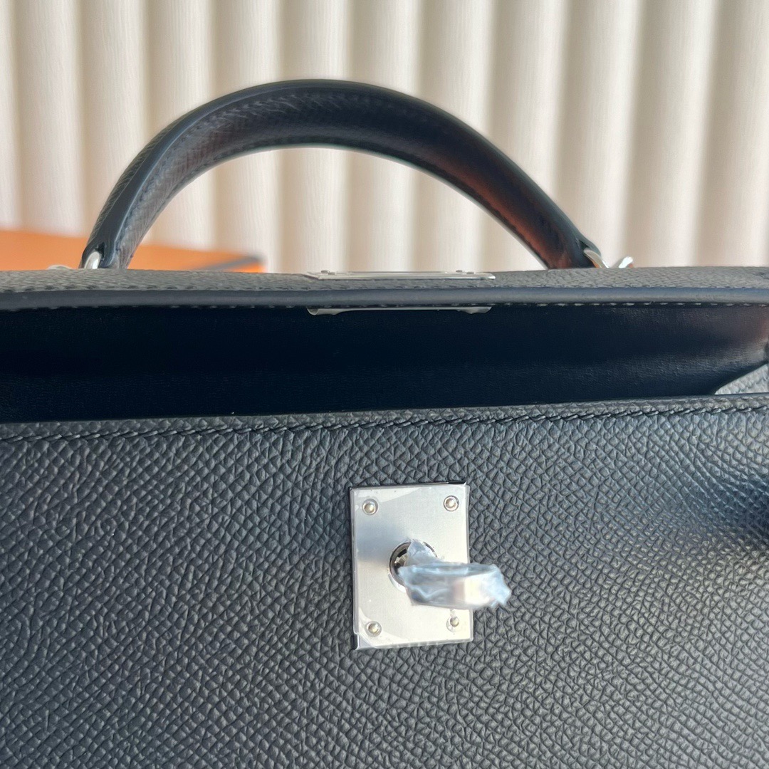 愛馬仕女包價格與圖 Hermès Kelly Mini Sellier 19cm Epsom Leather 顏色黑色 銀色五金