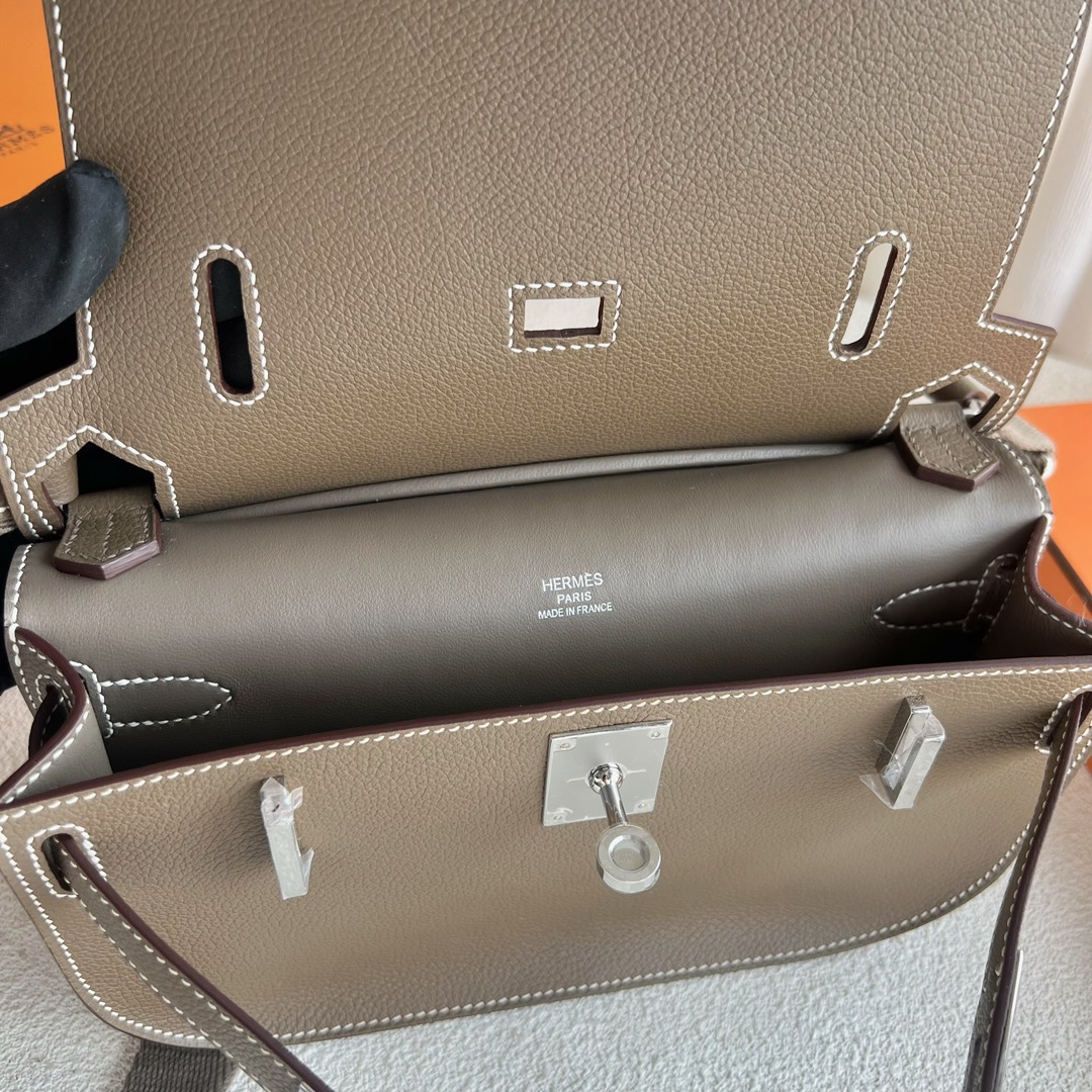愛馬仕吉普賽包包經典款圖片 Hermès Jypssiere Mini Evercolor 大象灰銀色五金