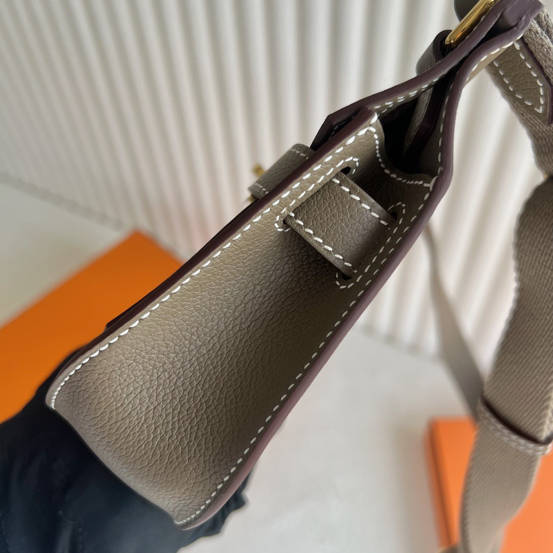 愛馬仕吉普賽包包圖片Hermès Jypssiere Mini Evercolor 顏色Etoupe大象灰金色五金