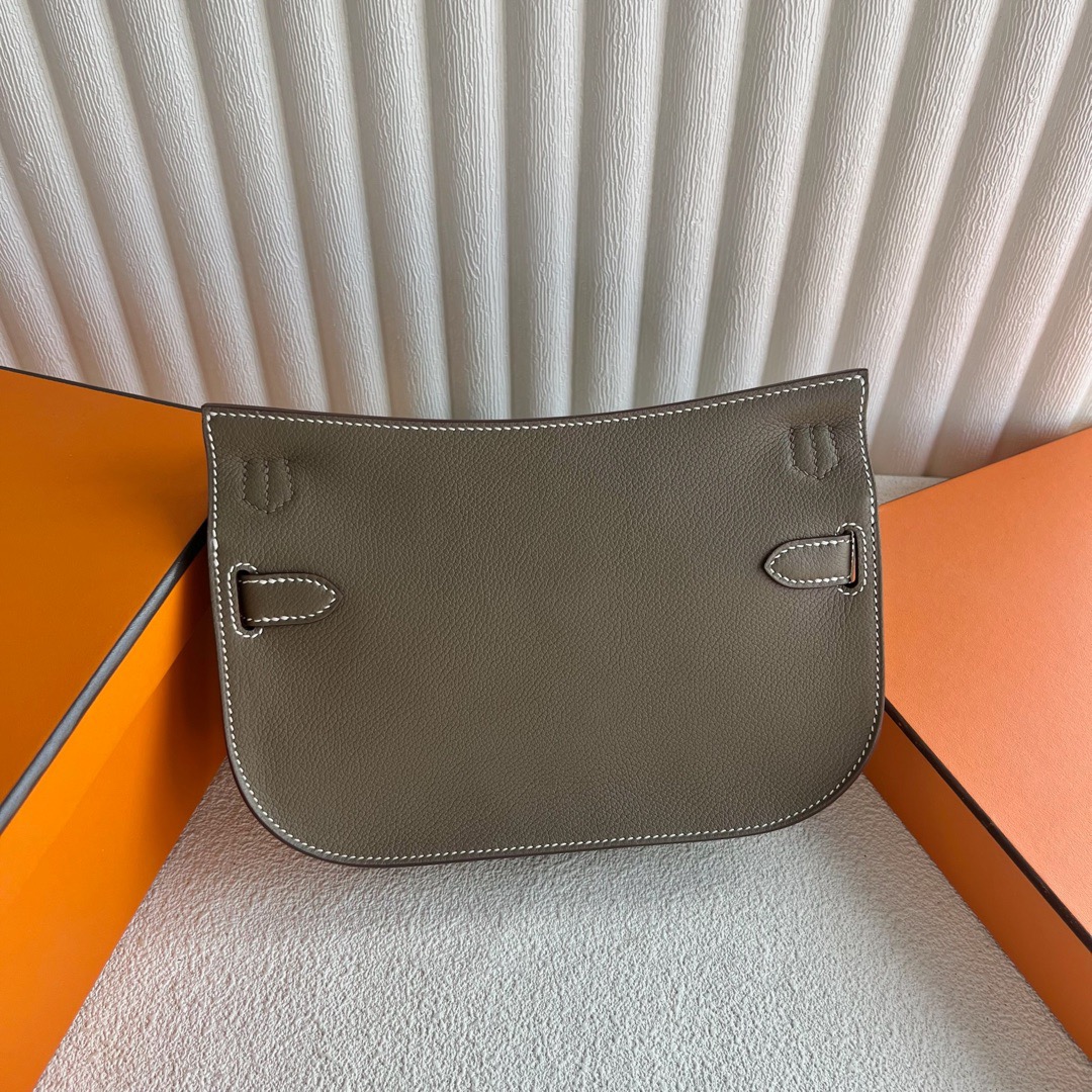 愛馬仕吉普賽包包圖片Hermès Jypssiere Mini Evercolor 顏色Etoupe大象灰金色五金