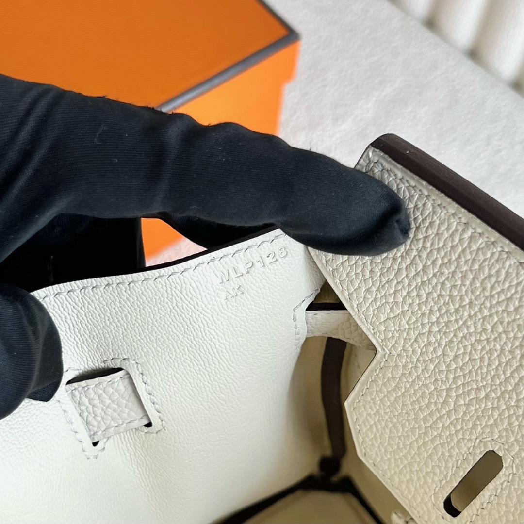 愛馬仕鉑金包多少錢一隻Hermès Birkin 30 Togo Leather 顏色I2 Nata 奶油白 金色五金