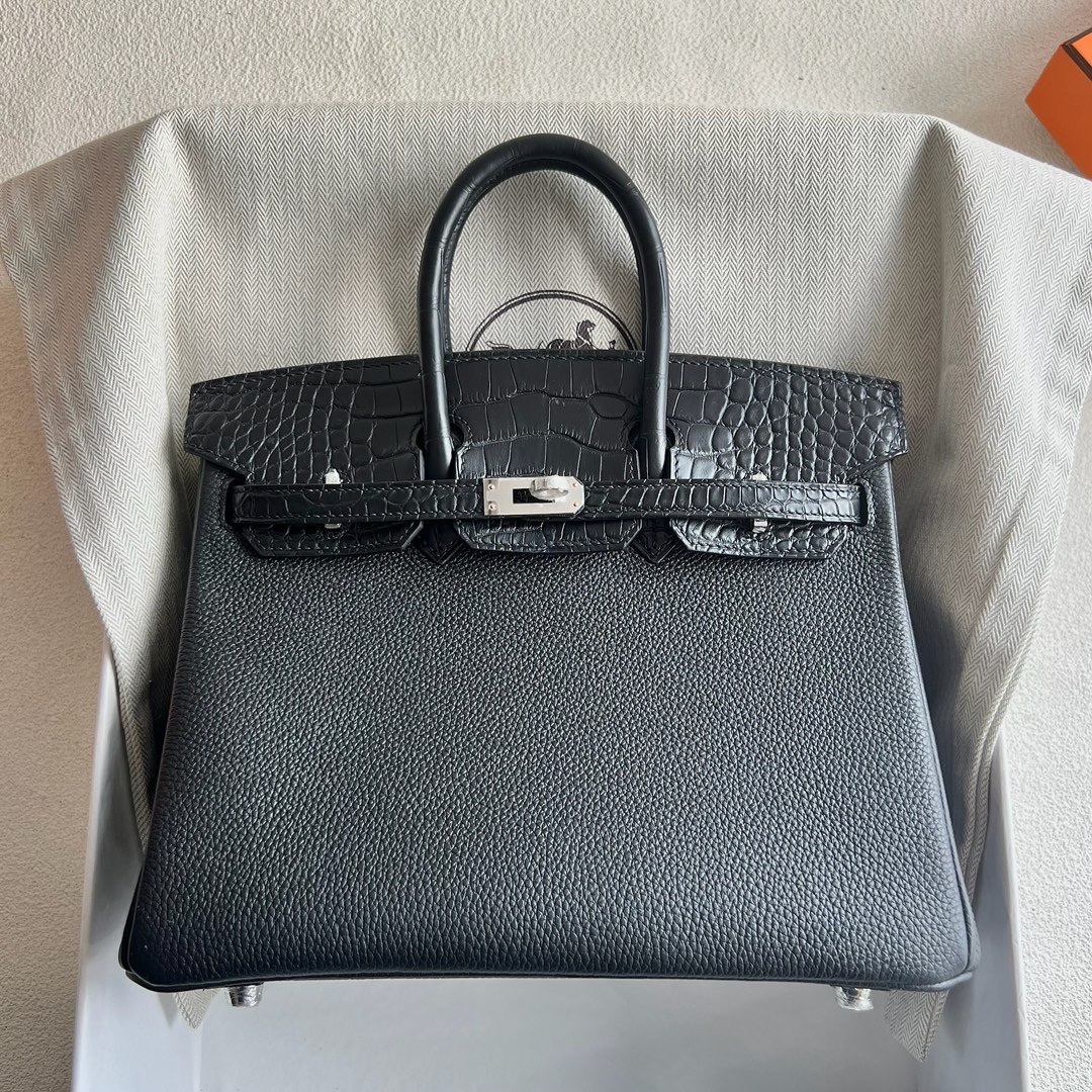 愛馬仕鉑金包25有多大 Hermès Birkin 25 Touch Togo/霧面美洲鱷魚皮 Noir黑色銀色五金