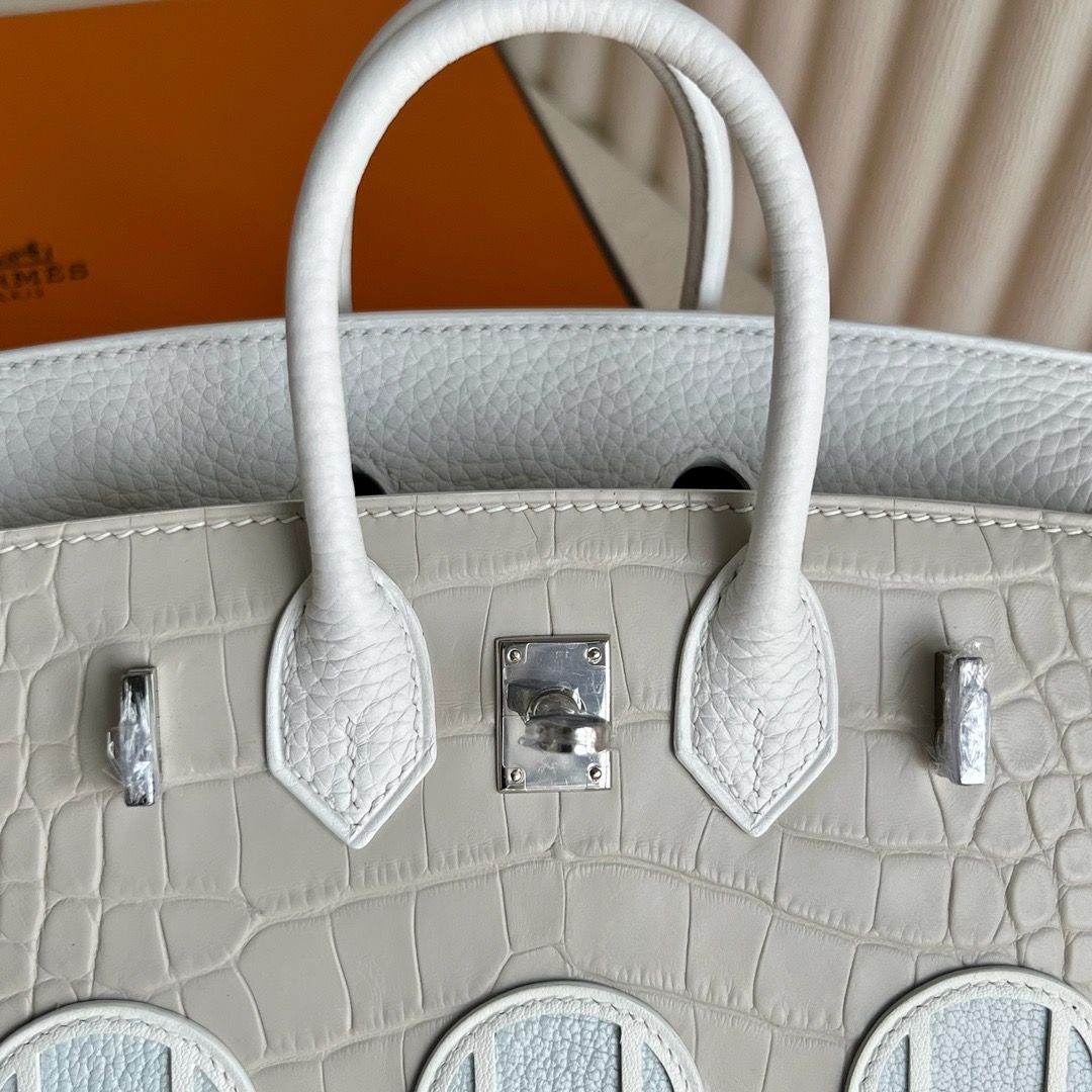 愛馬仕初雪白色啞光白色鱷魚皮小房子包多少錢 愛馬仕限量款 Hermes Birkin 20 Sellier Faubourg
