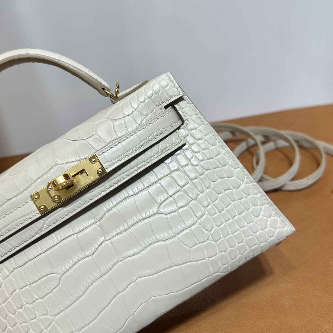 愛馬仕凱莉迷你二代19尺寸價格Hermès Kelly Mini Sellier 霧面美洲鱷魚皮奶油白 金色五金