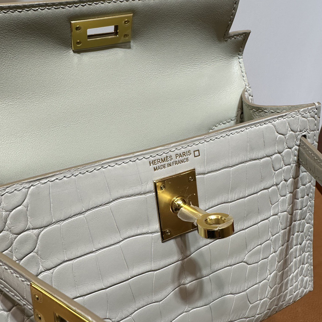 愛馬仕凱莉迷你二代19尺寸價格Hermès Kelly Mini Sellier 霧面美洲鱷魚皮奶油白 金色五金