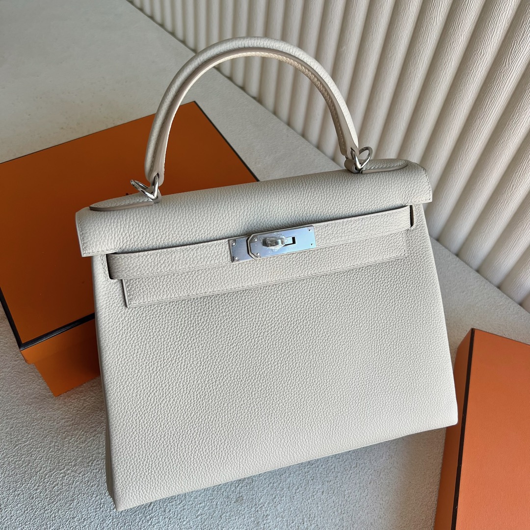 愛馬仕凱莉包28多少錢 Hermès Kelly 28 Togo Leather Color Craie 奶昔白銀色五金