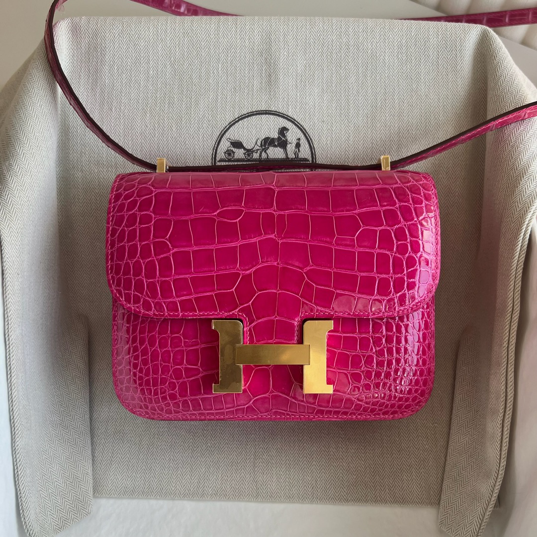 愛馬仕空姐包價格 Hermès Constance 18 亮面美洲鱷魚皮 5J Rose Fuchsia桃紅色金色五金