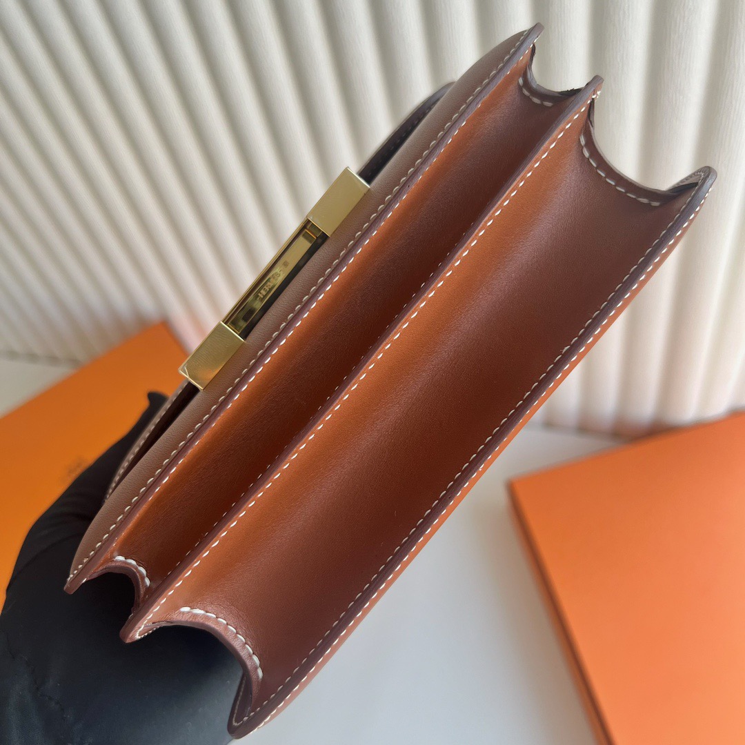 愛馬仕康康包價格排名 Hermès Constance 18 Barenia平紋馬鞍皮 Fauve黃褐色金色五金