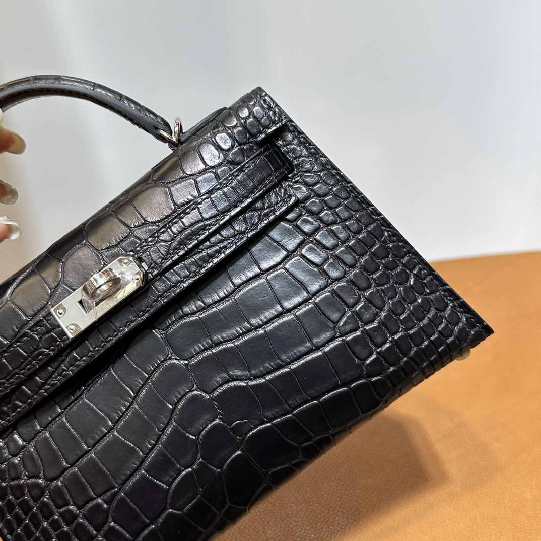 愛馬仕迷你凱莉2代價格圖片 Hermès Kelly Mini Sellier 霧面美洲鱷魚皮黑色銀色五金