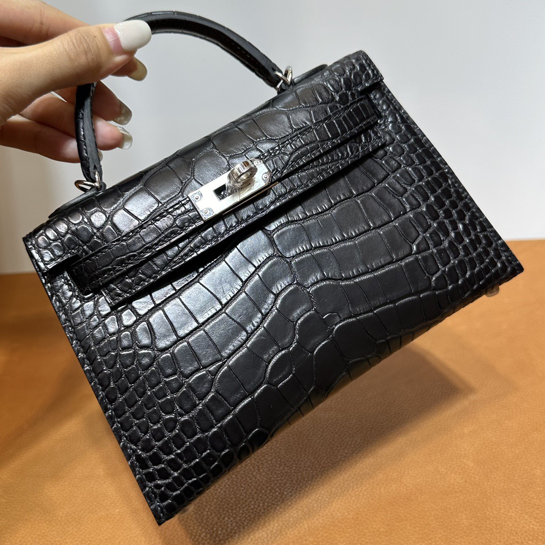 愛馬仕迷你凱莉2代價格圖片 Hermès Kelly Mini Sellier 霧面美洲鱷魚皮黑色銀色五金