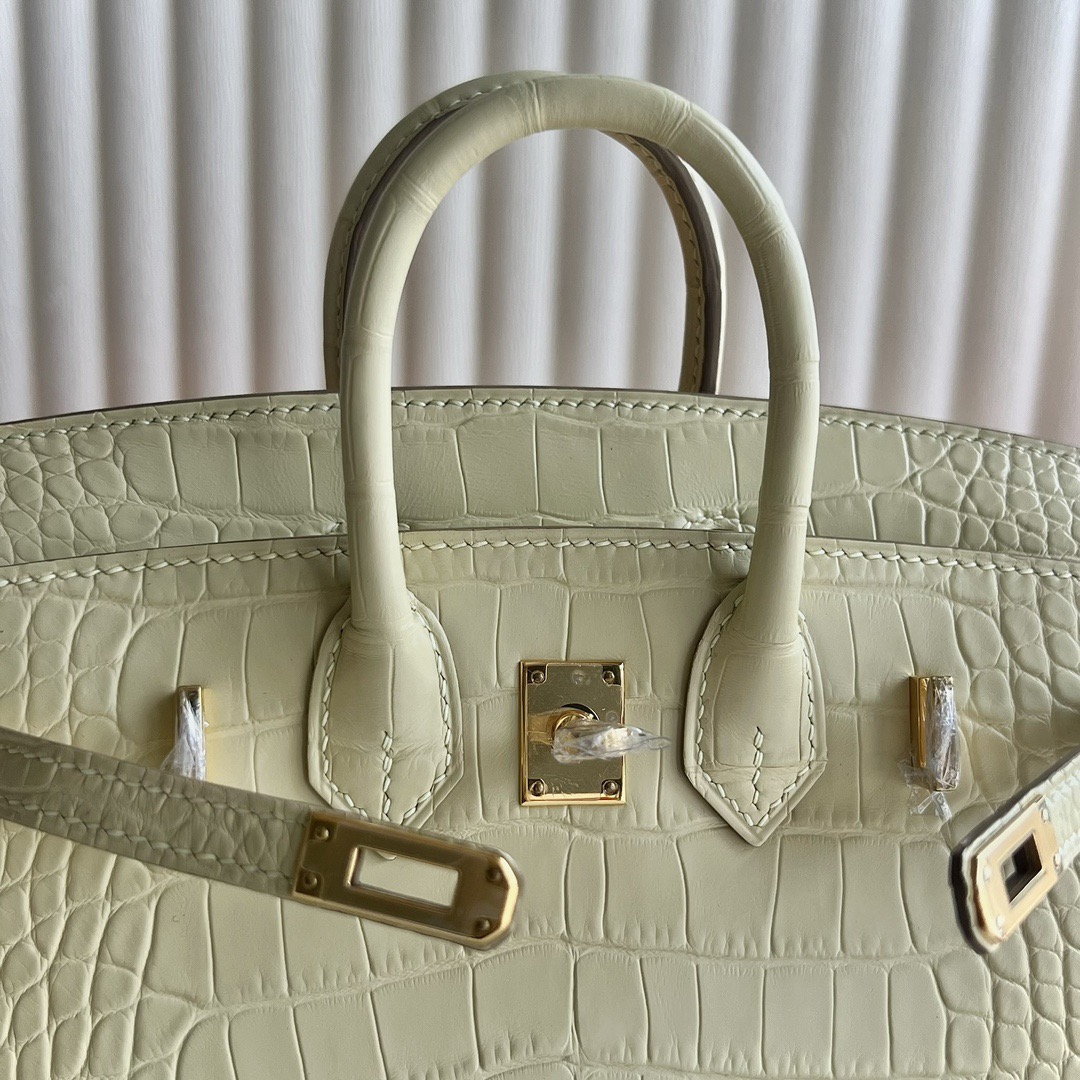 愛馬仕外縫鉑金包20寸 Hermès Birkin 20 霧面美洲鱷魚皮Y1 Vanille香草色金色五金