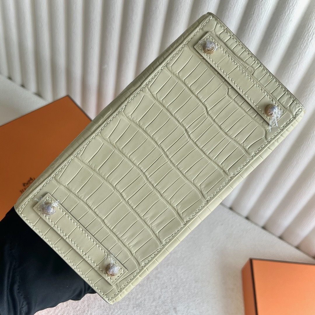 愛馬仕外縫鉑金包20寸 Hermès Birkin 20 霧面美洲鱷魚皮Y1 Vanille香草色金色五金
