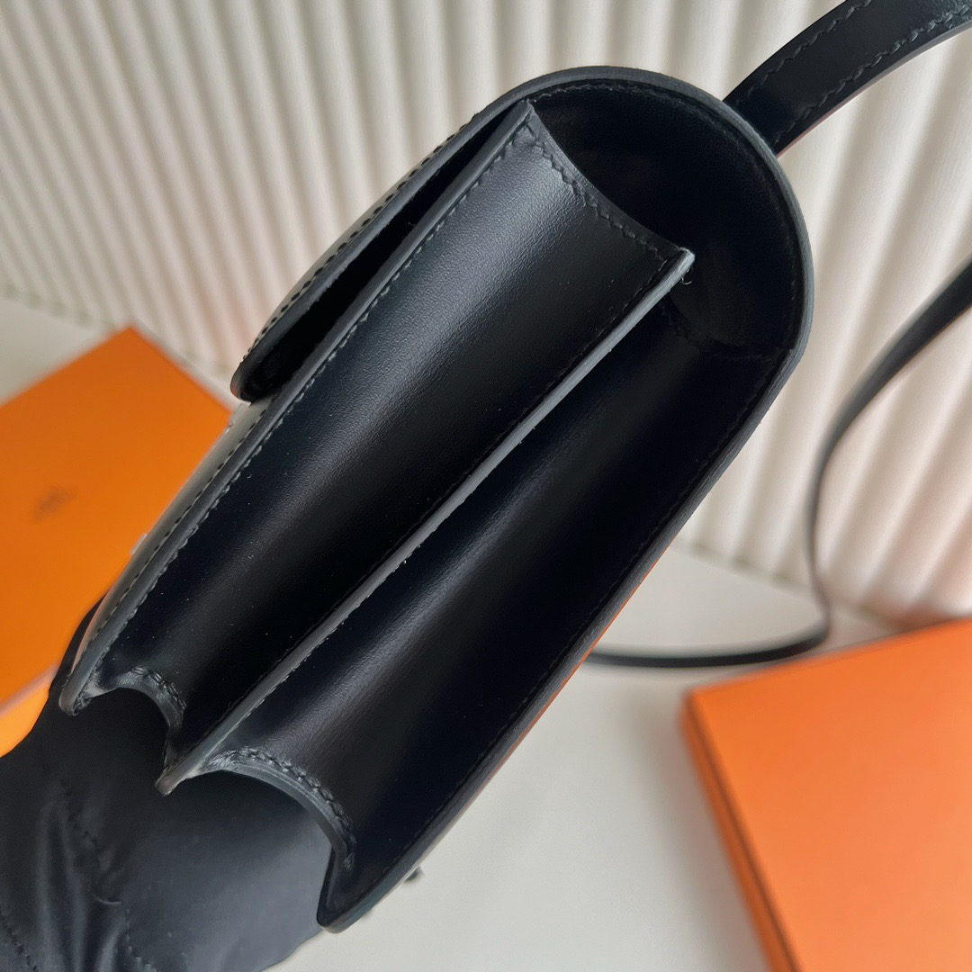 愛馬仕康康包圖片 Hermès Constance 18 Box Leather CK89 Noir 黑色銀色五金