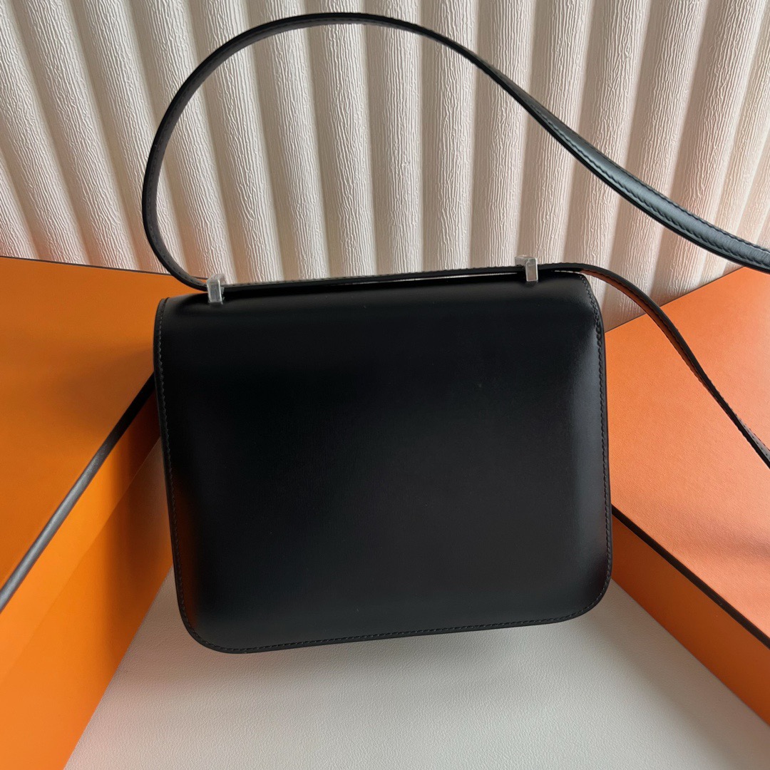 愛馬仕康康包圖片 Hermès Constance 18 Box Leather CK89 Noir 黑色銀色五金