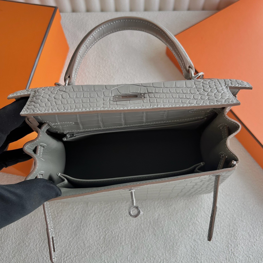 愛馬仕凱莉鱷魚皮多少錢 Hermès Kelly 25 霧面美洲鱷魚皮 CK80 Griss Perle 珍珠灰銀色五金