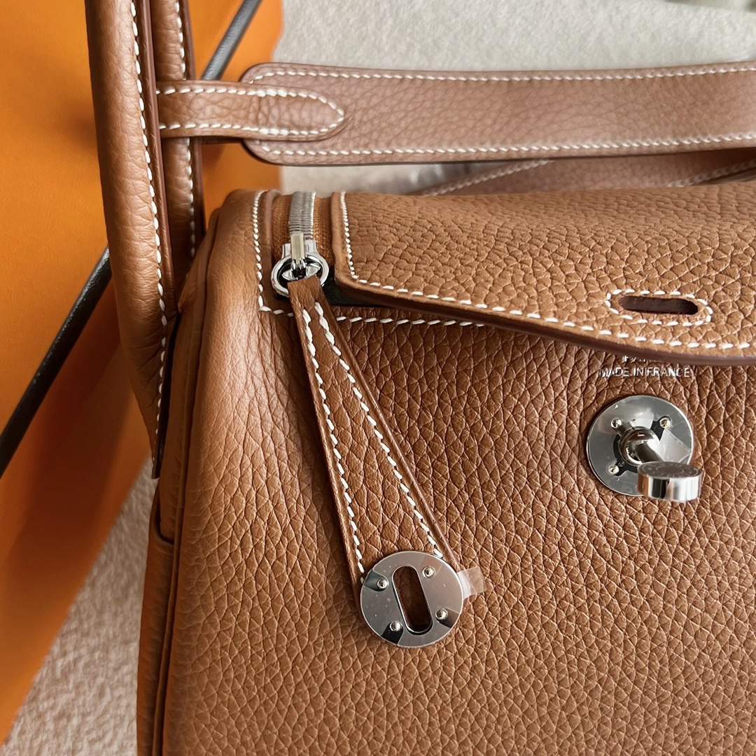 愛馬仕迷你琳迪包 Hermès Mini Lindy Taurillon Clémence 金棕色 銀色五金