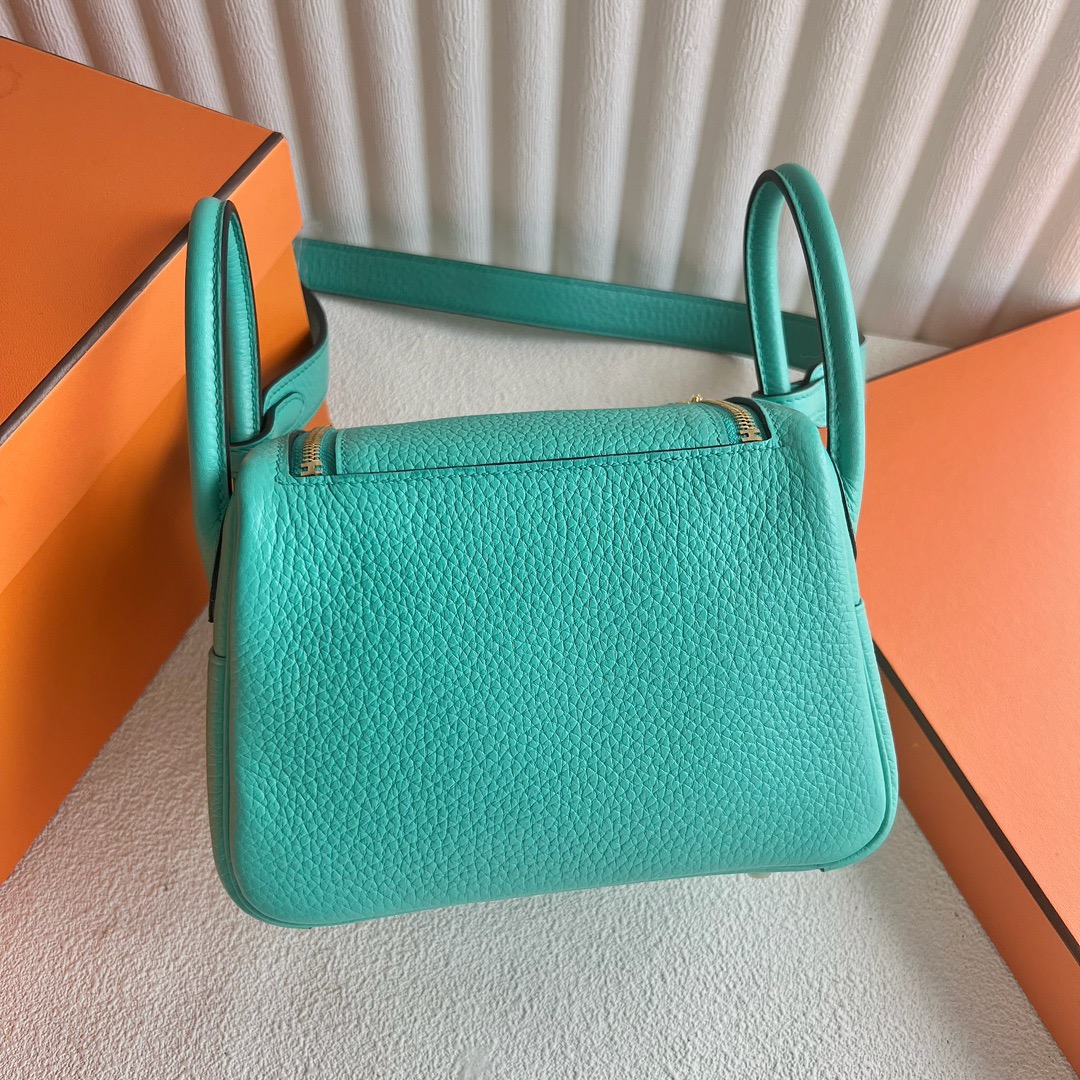 愛馬仕琳迪包價格Hermès Mini Lindy Taurillon Clémence Vert Verone維羅納綠 金色五金