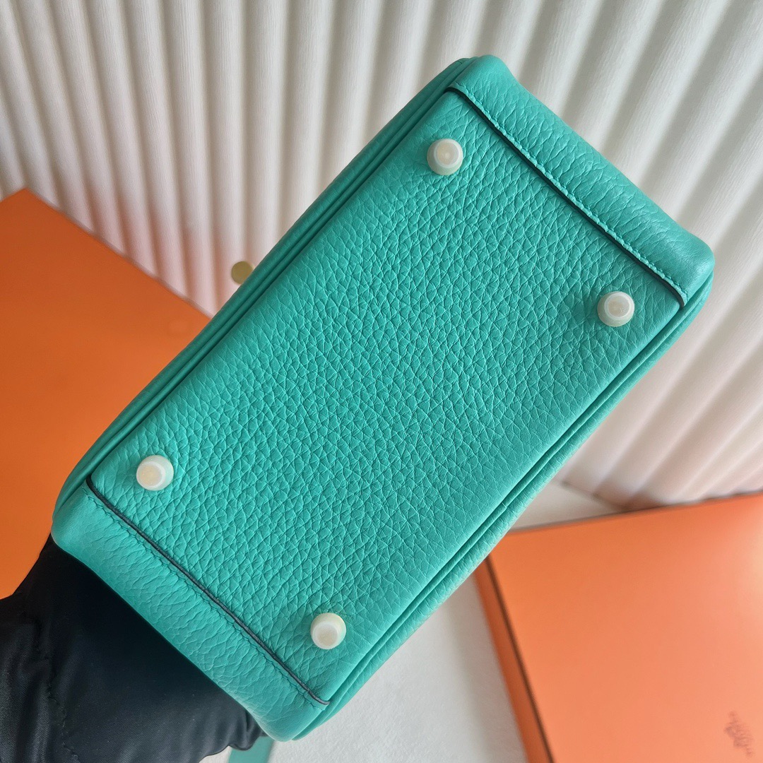 愛馬仕琳迪包價格Hermès Mini Lindy Taurillon Clémence Vert Verone維羅納綠 金色五金