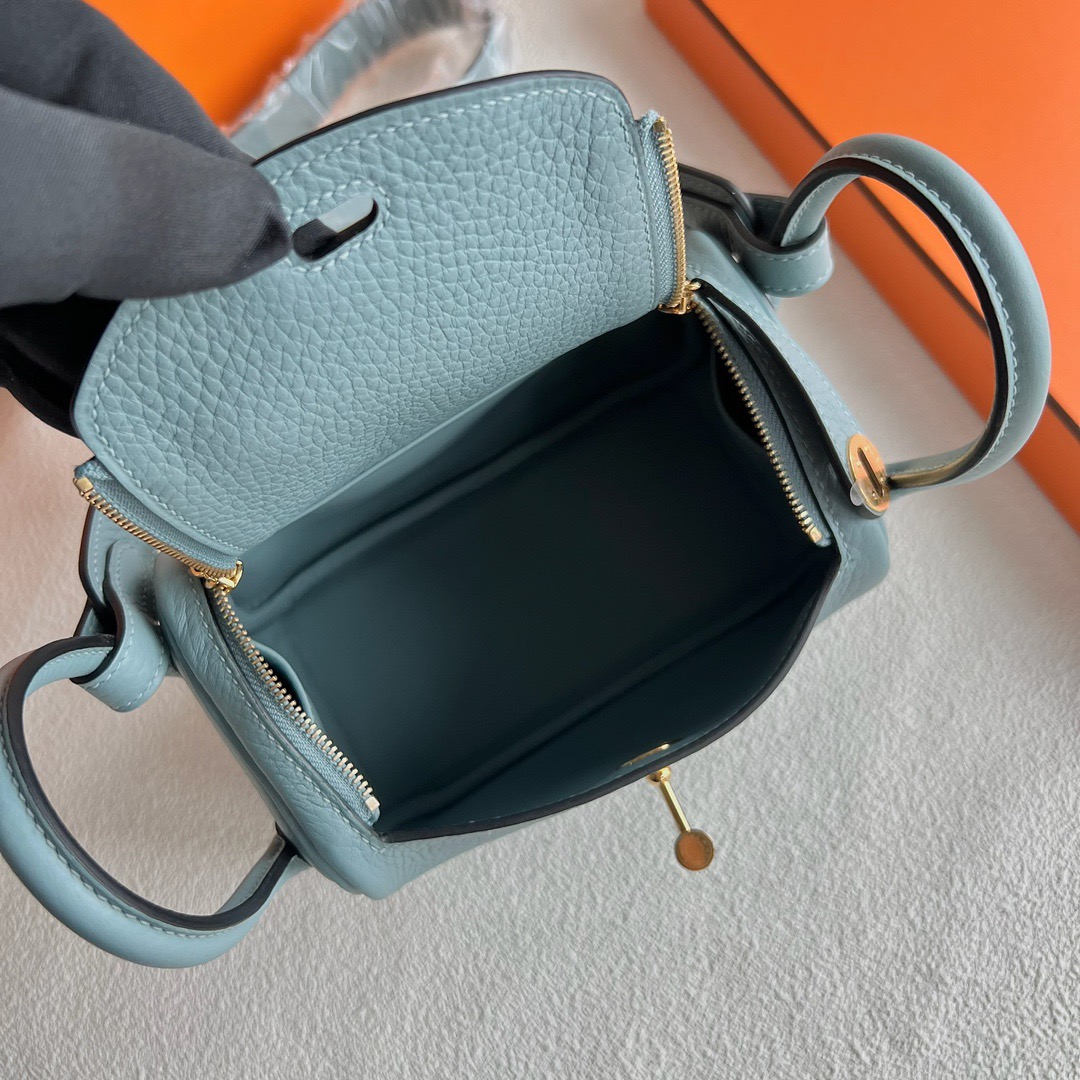愛馬仕入門包包 Hermès Mini Lindy Taurillon Clémence 7G Ciel天青色金色五金