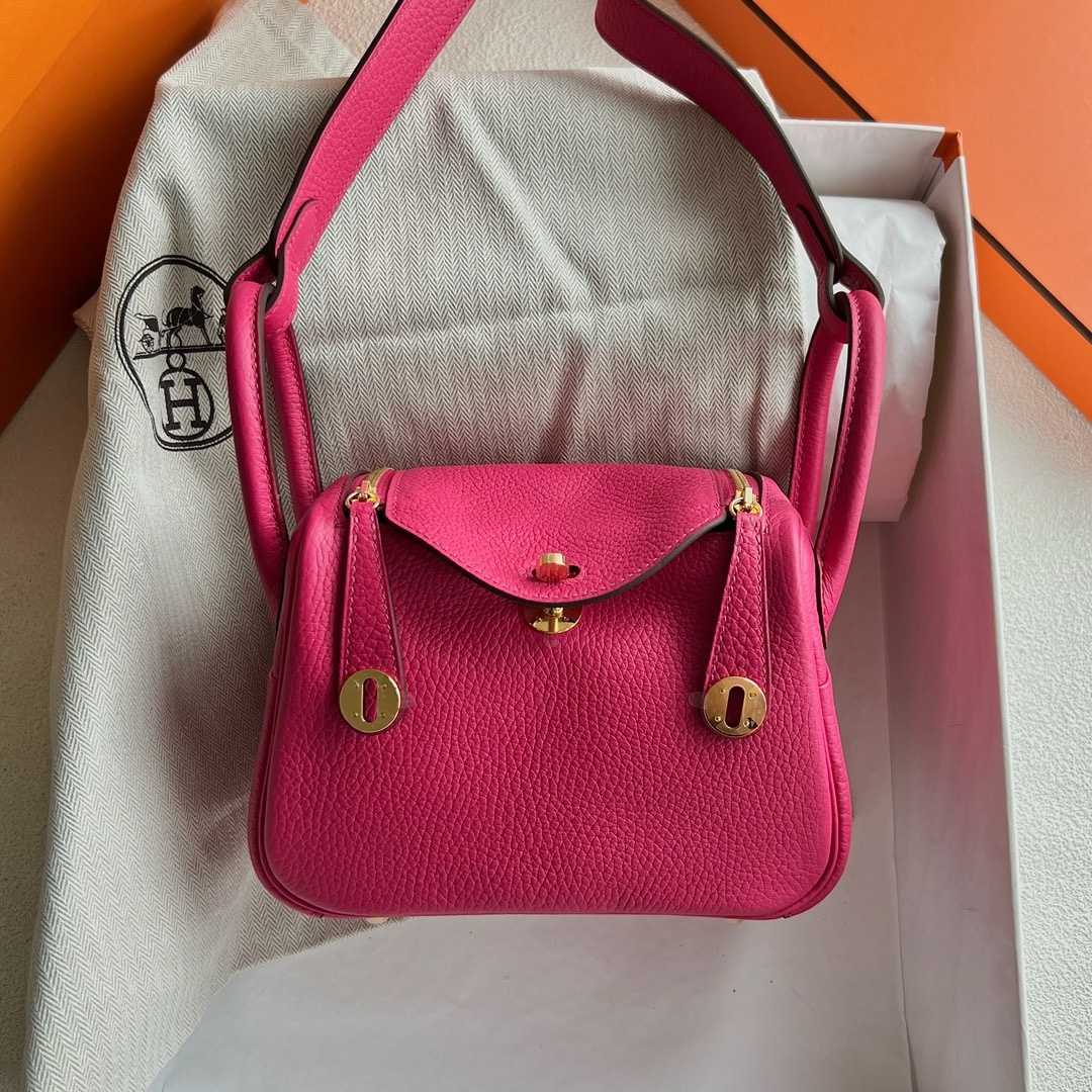 愛馬仕入門級包包 Hermès Mini Lindy Taurillon Clémence 0D Rose Mexico墨西哥粉金色五金