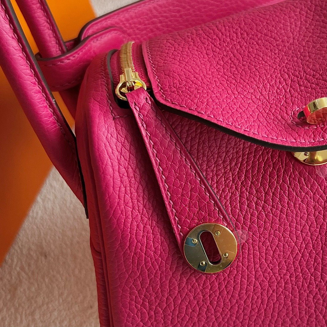 愛馬仕入門級包包 Hermès Mini Lindy Taurillon Clémence 0D Rose Mexico墨西哥粉金色五金