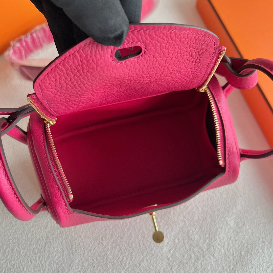 愛馬仕入門級包包 Hermès Mini Lindy Taurillon Clémence 0D Rose Mexico墨西哥粉金色五金