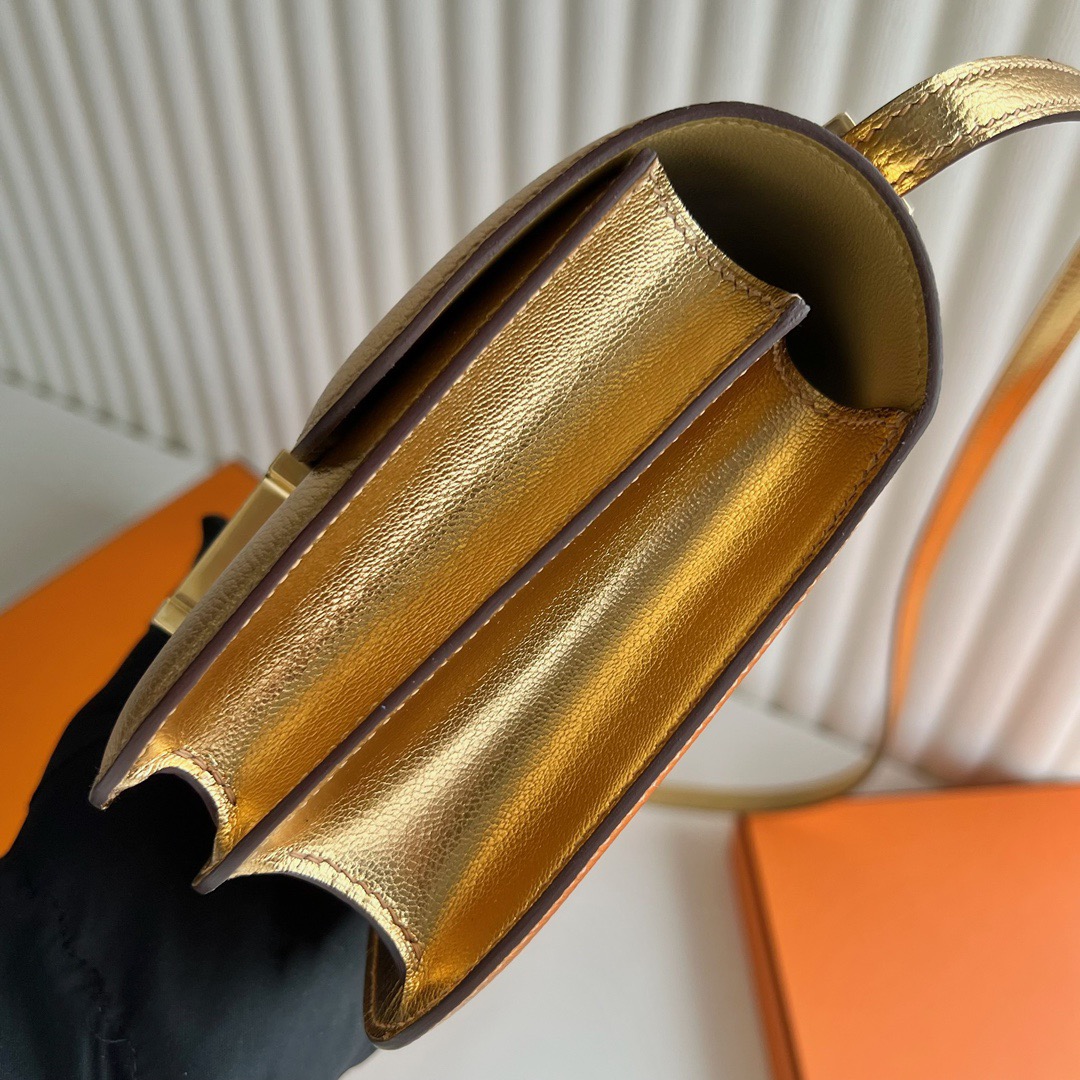 愛馬仕包包價格及圖片 Hermès Constance 18 Mirror Style 山羊皮 Y9 DORE鎏金色金色五金
