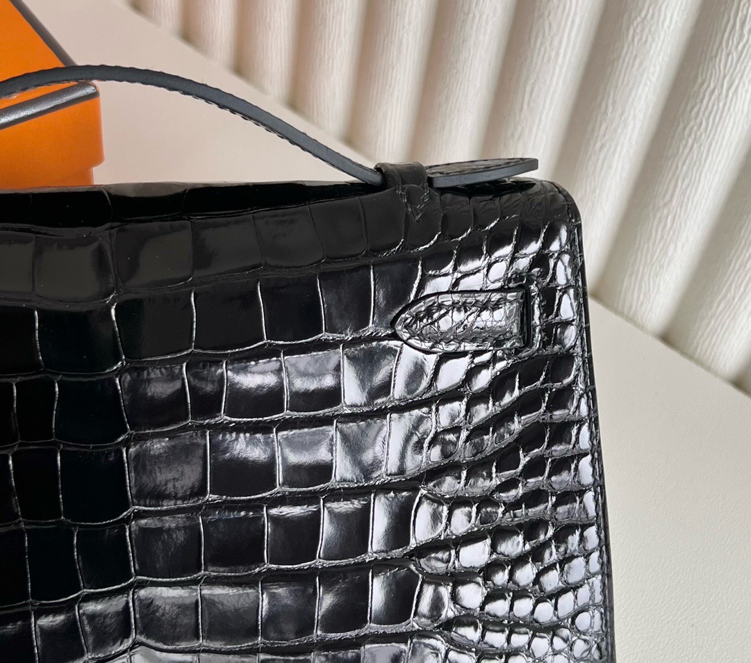 愛馬仕最貴三個檔次Hermès Mini Kelly Pochette 亮面美洲鱷魚皮黑色銀色五金