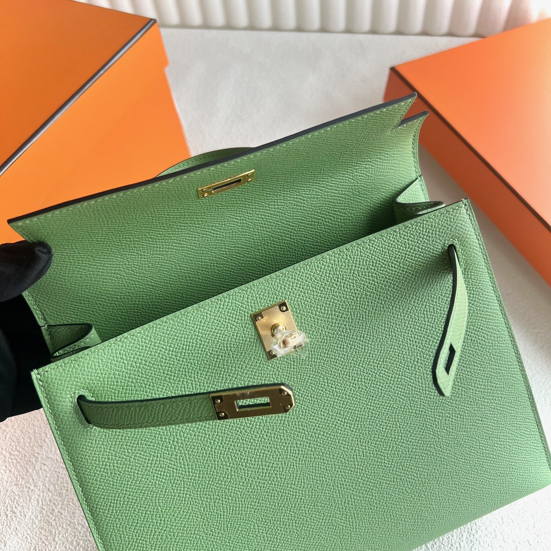愛馬仕凱莉包25專櫃價格 Hermès Kelly 25 Epsom 3i Vert Criquet黃油果綠金色五金