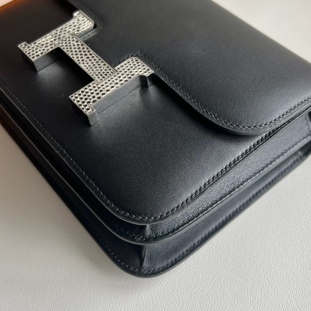 愛馬仕包包康康Mini尺寸 Hermès Constance 18 Tadelakt 黑色配1B自然色Ombre Lizard自然色蜥蜴扣