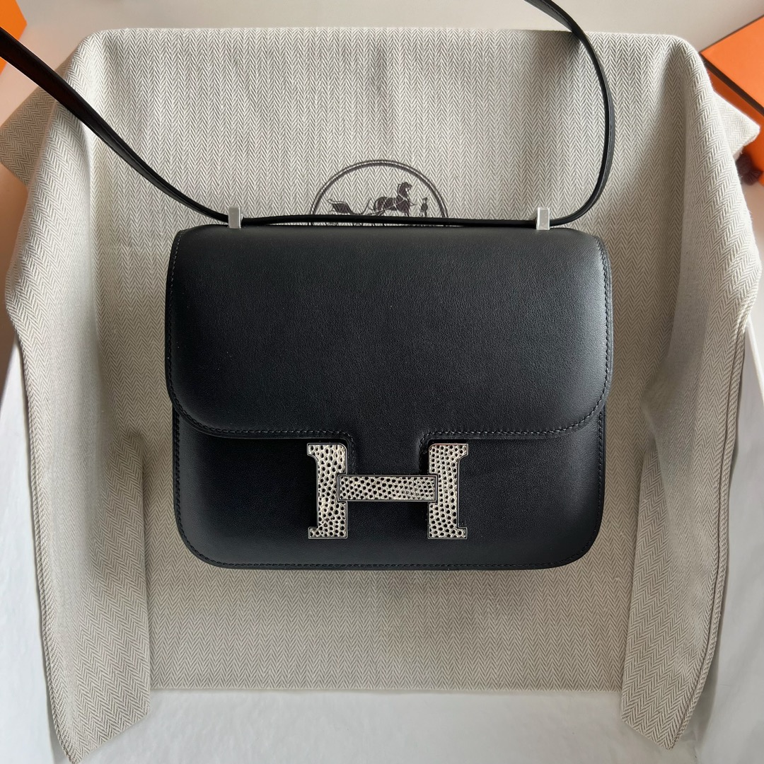 愛馬仕包包康康Mini尺寸 Hermès Constance 18 Tadelakt 黑色配1B自然色Ombre Lizard自然色蜥蜴扣