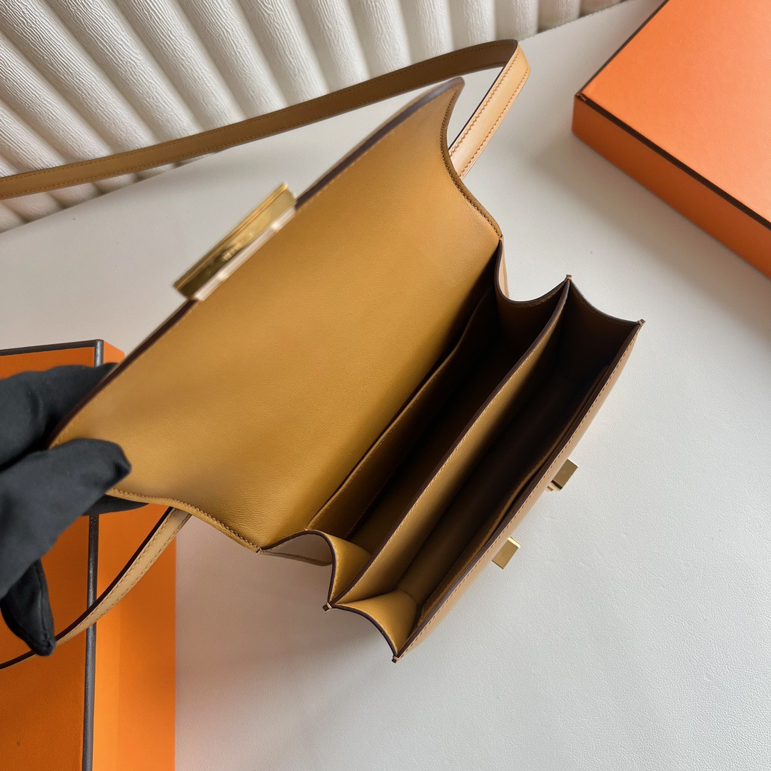 愛馬仕康康空姐包18價格 Mini Hermès Constance MINI 18 Box 4B Biscuit餅乾色拼自然色蜥蜴扣