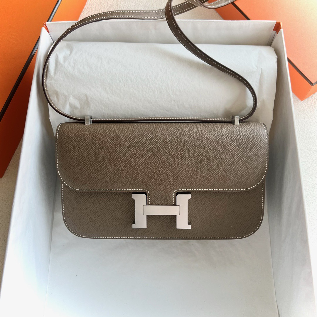 愛馬仕經典女包價格 Hermès Constance Elan 镜子款 Epsom Etoupe大象灰 銀色五金