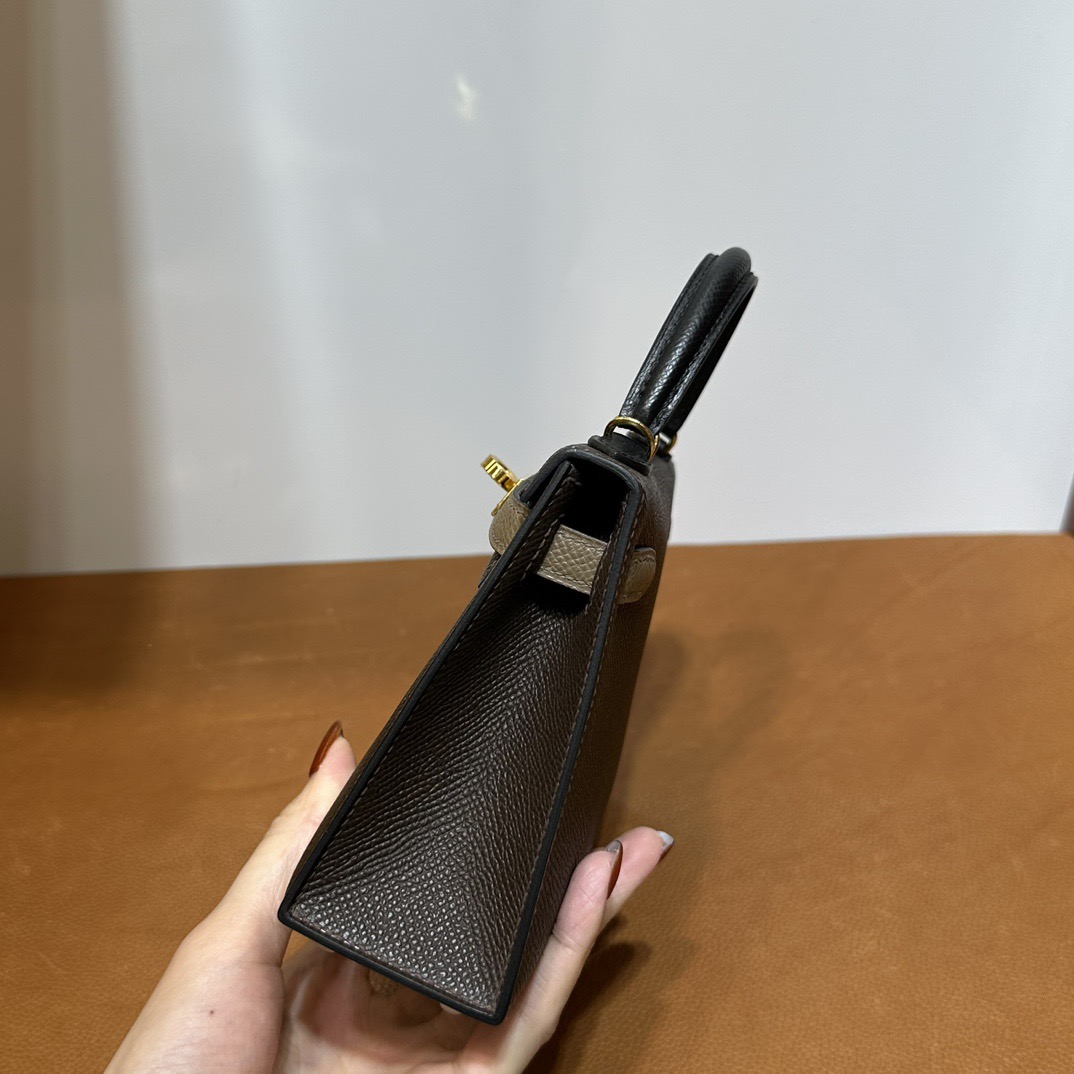 愛馬仕包包臺灣網址 Hermès Kelly Mini Sellier Epsom 4C Ecorce 樹皮色/大象灰/黑色金色五金