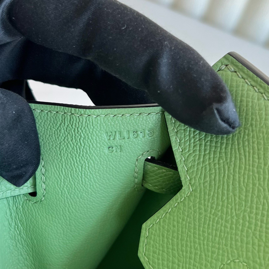 愛馬仕包包鉑金包25寸 Hermès Birkin 25 Sellier Epsom 3I Vert Criquet牛油果綠蚱蜢綠金色五金
