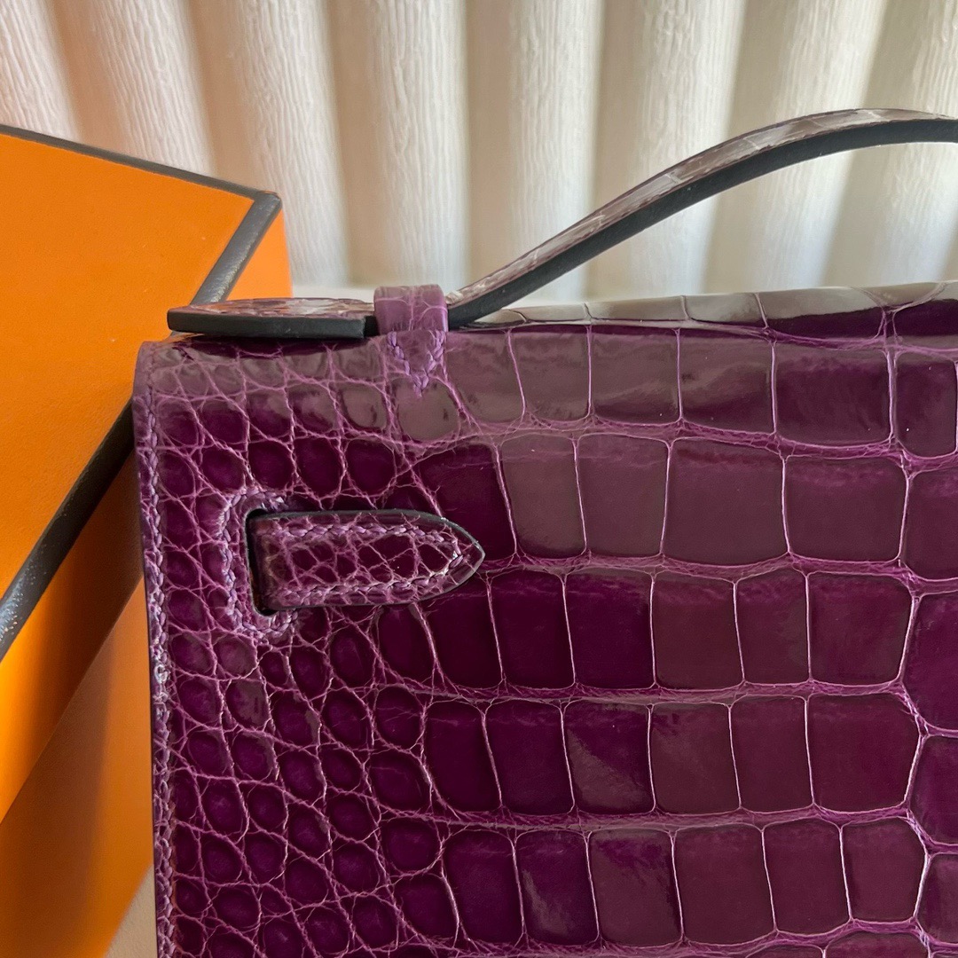 愛馬仕包包凱莉一代多少錢 Hermès Kelly Pochette 亮面美洲鱷魚 Cassis加侖紫金色五金