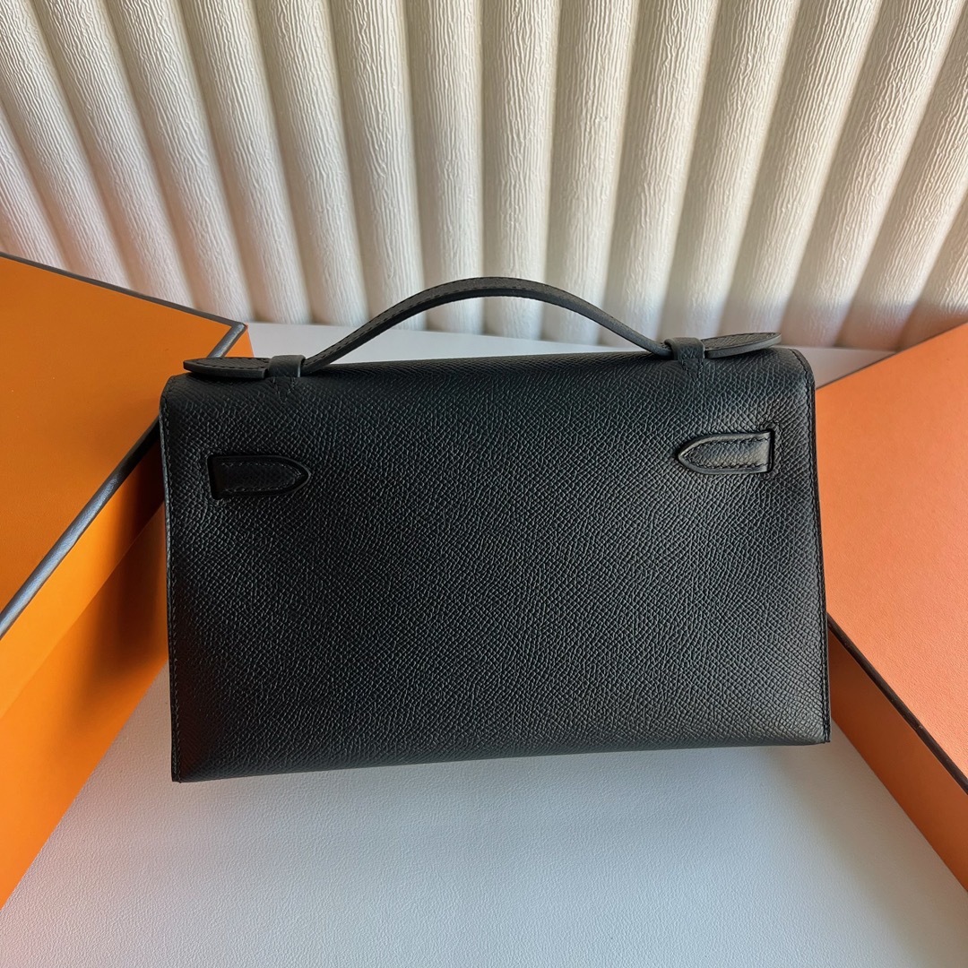 愛馬仕凱莉包包一代細節圖 Hermès Kelly Pochette Epsom Leather 黑色銀色五金