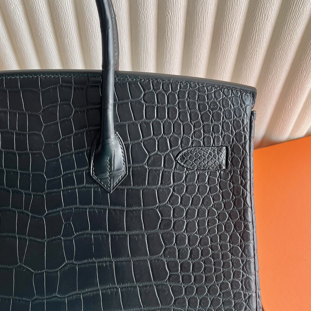 愛馬仕灣鱷鱷魚皮鉑金包專櫃價格 Hermes Birkin 35霧面倒V灣鱷鱷魚皮黑色銀色五金