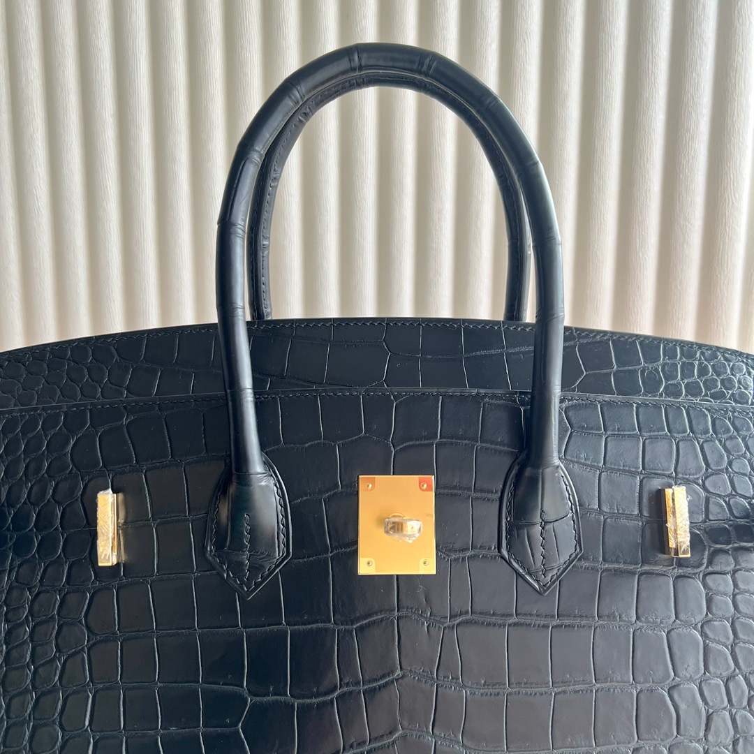 愛馬仕灣鱷鱷魚皮鉑金包專櫃價格 Hermes Birkin 35霧面倒V灣鱷鱷魚皮黑色銀色五金
