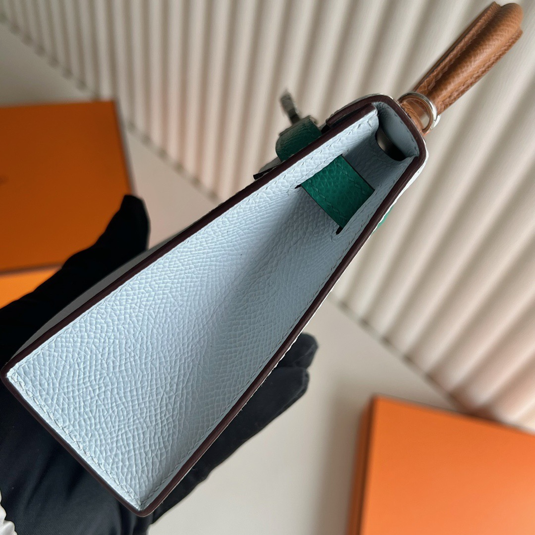 愛馬仕凱莉迷你二代多少錢 Hermès Kelly Mini Sellier Epsom T0 Bleu Brume霧霾藍/金棕色/帝王綠 銀色五金