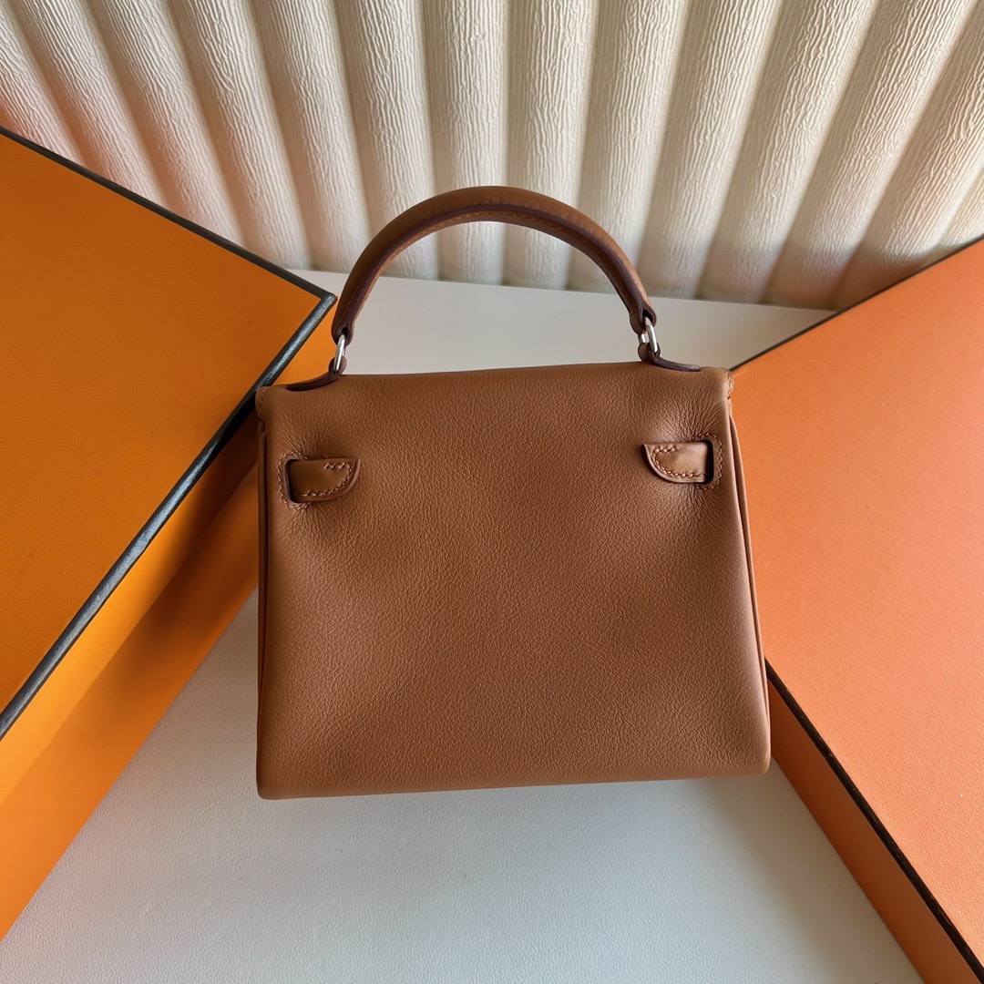 愛馬仕包包刻印在哪裡找 Hermes Kelly doll Swift CK37 Gold金棕色/咖啡色銀色五金