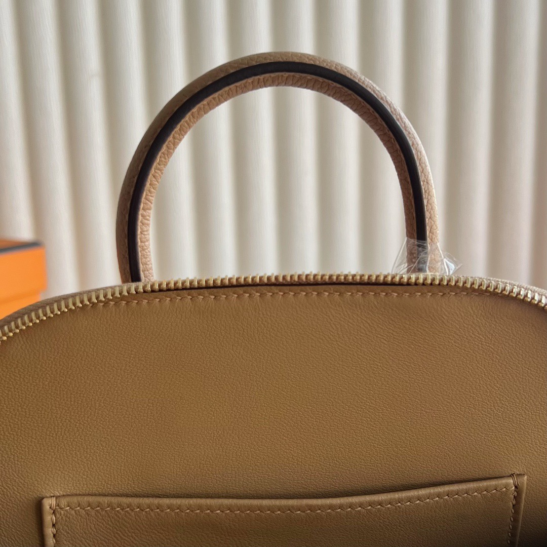 愛馬仕保齡球包哪個顏色好 Hermes Mini Bolide 20 Evercolor 0M Chai奶茶色 金色五金